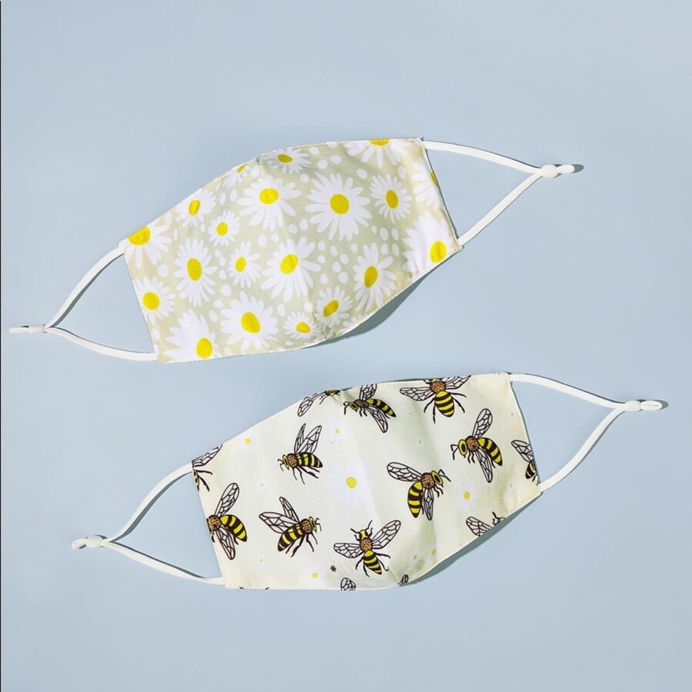 Bee 🐝 / daisy Face masks